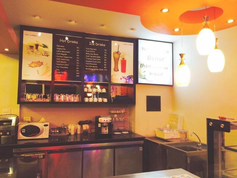 Enjoy'S Beach House & Cafe' Ban Karon Exterior photo