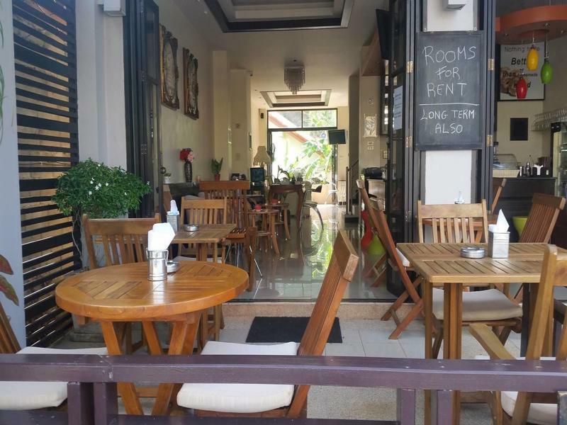 Enjoy'S Beach House & Cafe' Ban Karon Exterior photo